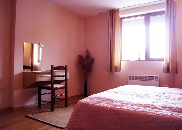 Apartman Solar Nest With Fireplace And Mountain View - Near Lift And Center